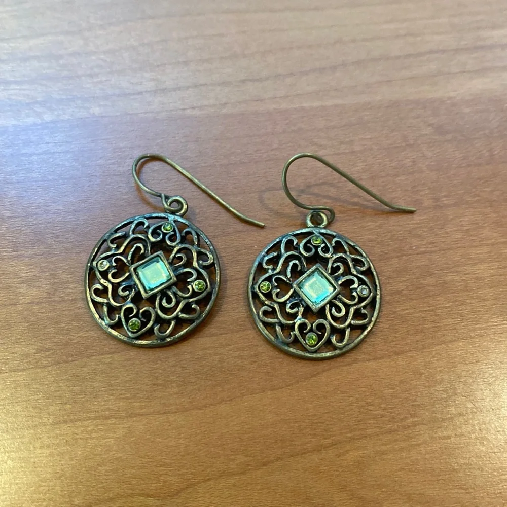 Bronze look earrings with green stone/glass